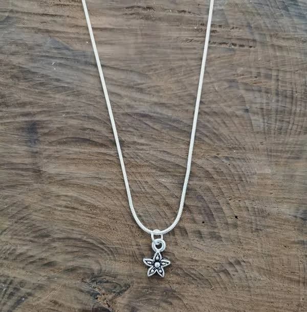 18" Silver Flower Pendant Necklace with Snake Chain