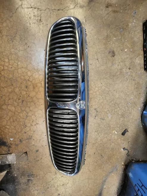 2001-2008 Jaguar X-Type Front Grille | Genuine OEM | Front