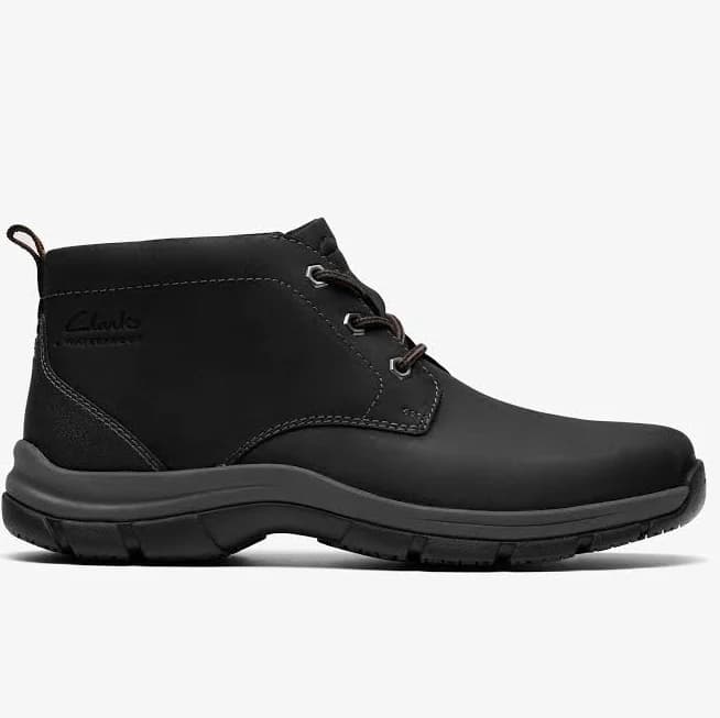 Clarks Men's Walpath Waterproof Leather Chukka Boots