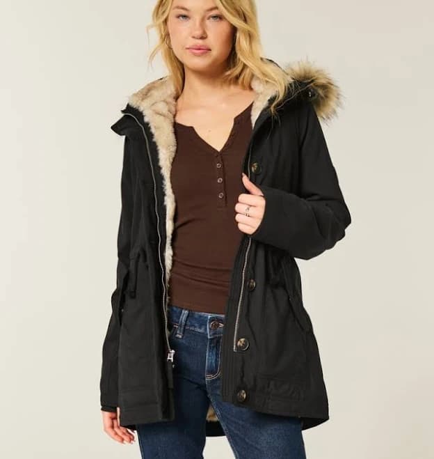 Hollister Women's Faux Fur-Lined Parka
