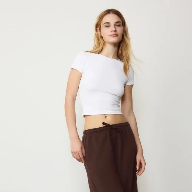 Stradivarius Slim Fit Basic T-Shirt