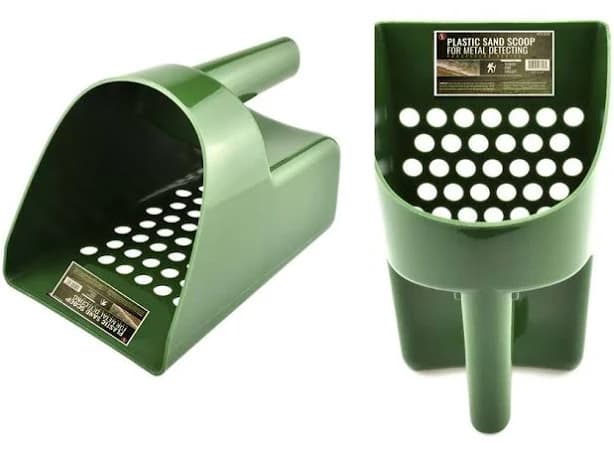 8 1/2" Hand Held Plastic Sand Scoop