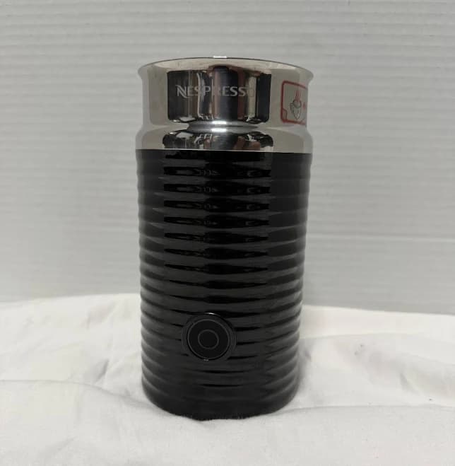 Nespresso Aeroccino 3 Electric Milk Frother - Black - No Base - Cup