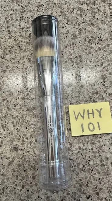 IT Cosmetics Heavenly Luxe Bye Bye Foundation Brush