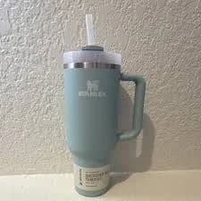 Stanley Quencher H2.0 Flowstate 40oz Light Blue Tumbler Handle Lid Straw
