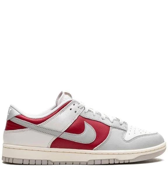 Nike Men's Dunk Low Sneakers - Pink - Low-top sneakers
