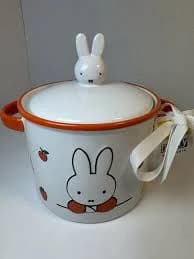 NWT Miffy Magenta Dick Bruna Ceramic Baking Dish Bunny w Lid 4.5 in diameter