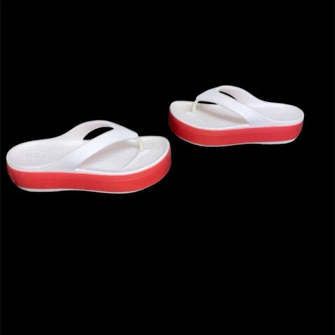 Crocs CROCBAND PLATFORM ROUND TOE FLIP FLOPS - LIGHT PINK Sz 6 - Women | Color: Pink | Size: 6