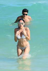 Madison Beer Leaving The Sea 8x10 Picture Photo Print | eBay