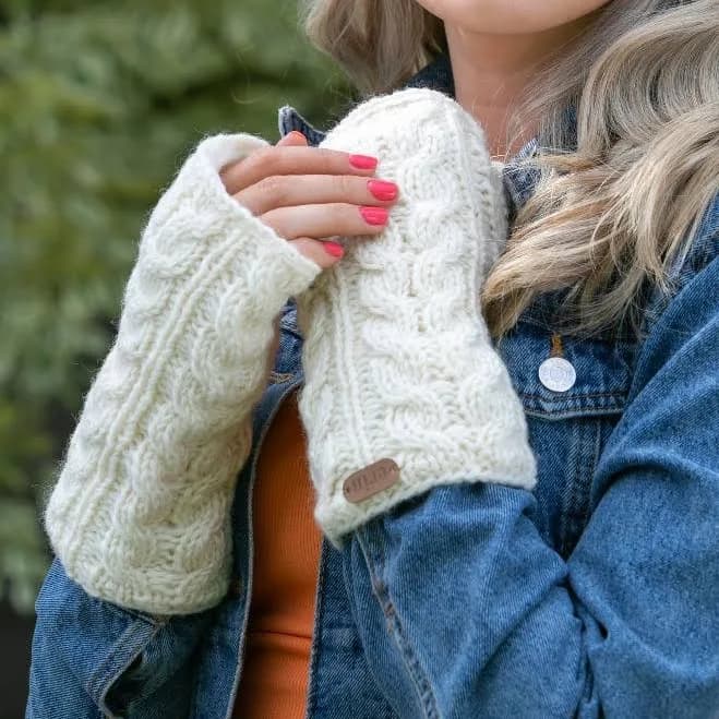 Aran Cable Handwarmers