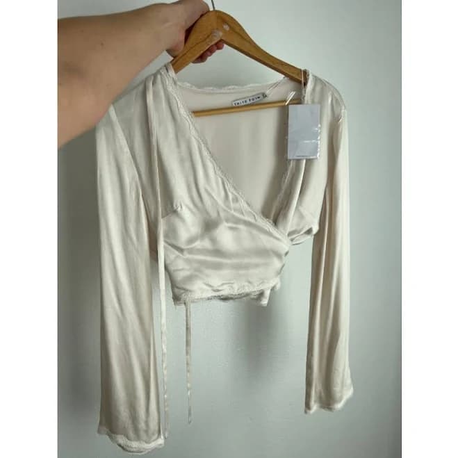 Third Form Long Sleeve Silky Wrap