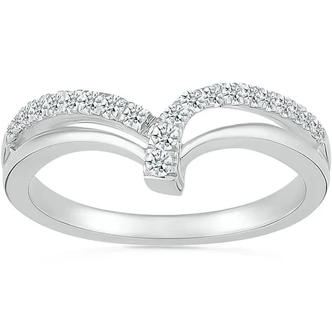 1/7 ct. Tw. Round Brilliant Cut Diamond Sterling Silver Ring