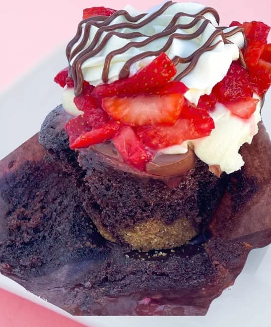 STRAWBERRY NUTELLA CHEESECAKE FUTURE DATE PICK-UP