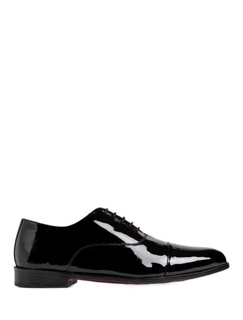 Carlos Santana Men's Tuxedo Cap-Toe Oxford