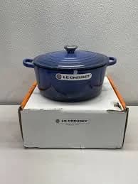 Le Creuset 5.5-qt Signature Enameled Cast Iron Round Dutch Oven Marseille Blue