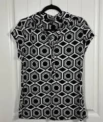 Womens Alfani Black & White Geometric Button Front Short Sleeve Top XL