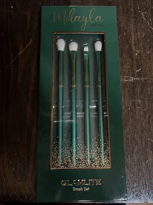 Glamlite Mikayla Path Two Brush Set In Box Limited Edition