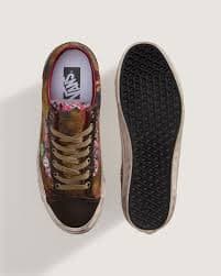 Premium Old Skool Shoes in Brown| Vans UK