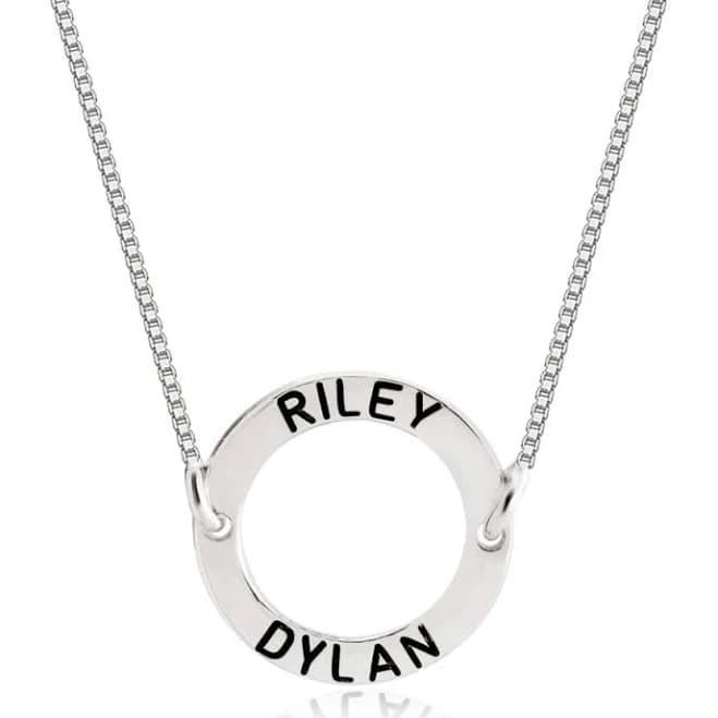 oNecklace Personalized Circle Pendant Necklace