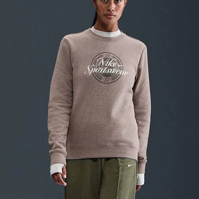 Nike Women's Club Fleece Graphic Crew-Neck Sweatshirt