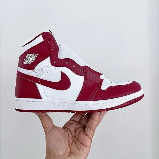 Jordan Shoes | Nike Air Jordan 1 Retro High Og Red And White High-Top Sneakers | Color: Red/White | Size: 9.5 | Lolibearscloset's Closet