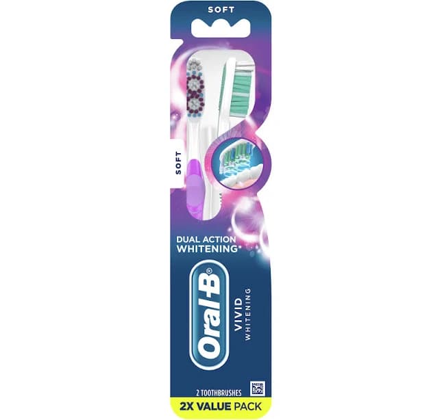 Oral-B Vivid Whitening Soft Toothbrushes (2 ct)