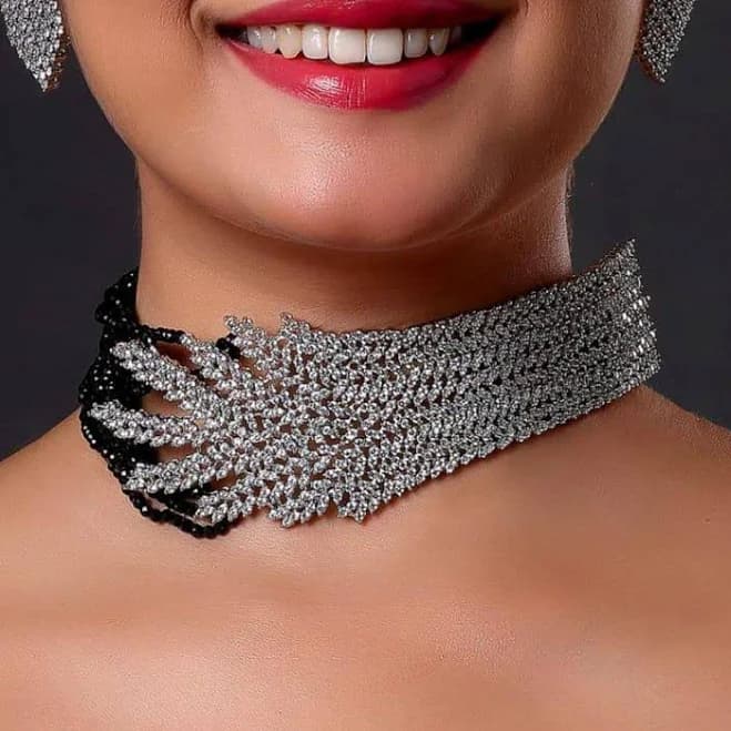 Glamorous Crystal Rhinestone Choker Necklace
