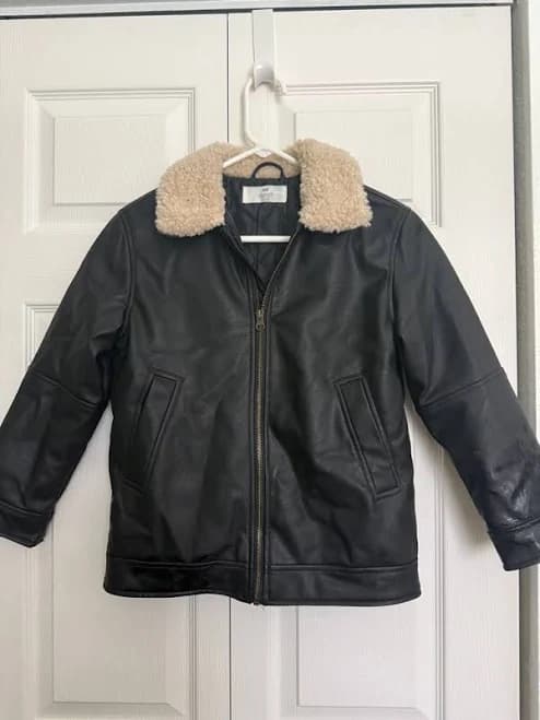 H&M Jackets & Coats | Black H&M Faux Leather Jacket With Cream Sherpa Collar | Color: Black/Cream | Size: 8g | Lilivevi's Closet