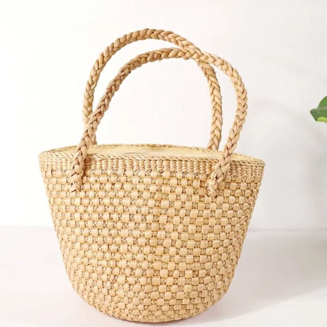 Natural Chic Straw Bag Hand Woven Round Handle Handbags Retro Summer Beach Bag