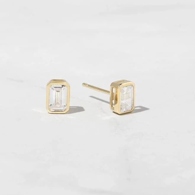 Emerald-Cut Bezel Studs in Gold
