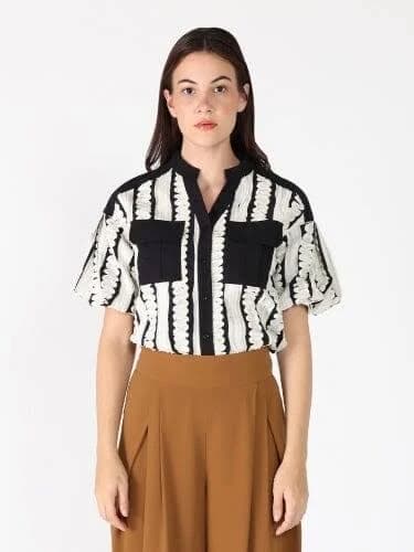 Gracia Emroidered Band V-Neck Puffed Sleeve Top