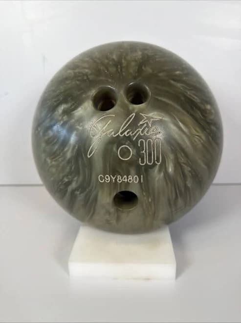 Galaxy 300 Bowling Ball 10 Lb 5 Oz Reactive Resin Green Swirl Drilled