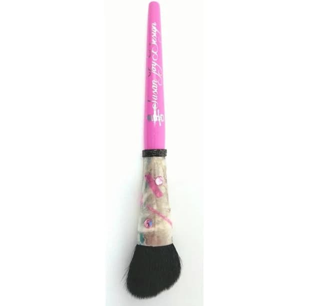 Angled Blush Brush Bubble