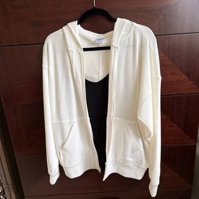 P'tula Ptula Comfort Knit Zip Up - Women | Color: White | Size: S