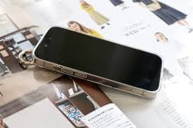 Taiwan iPhone 16/15/14 / Crystal Paris White Poppy Hand Strap Phone Case riché - Pinkoi