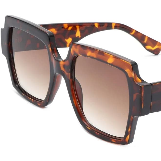 KEEN Women's Oversized Flat-Top Square Sunglasses