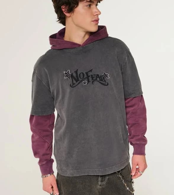 Hollister Men's Boxy Heavyweight Graphic Tee