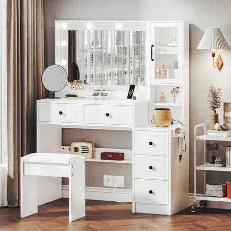 Ugtoo 35.4" Makeup Vanity Set with LED Mirror, USB Charging, 3 Light Modes, 5