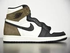 Nike Air Jordan 1 Retro High Dark Mocha, size: Men US10.5=UK9.5=EUR44.5=CM28.