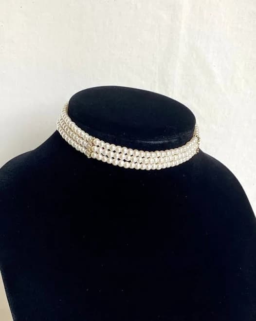 3-Strand Pearl Choker Necklace