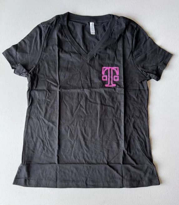 T-MOBILE EMPLOYEE T-SHIRT Women's Size Medium - Famous For Care