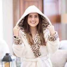 Cream Lux Robe – Gift Magician