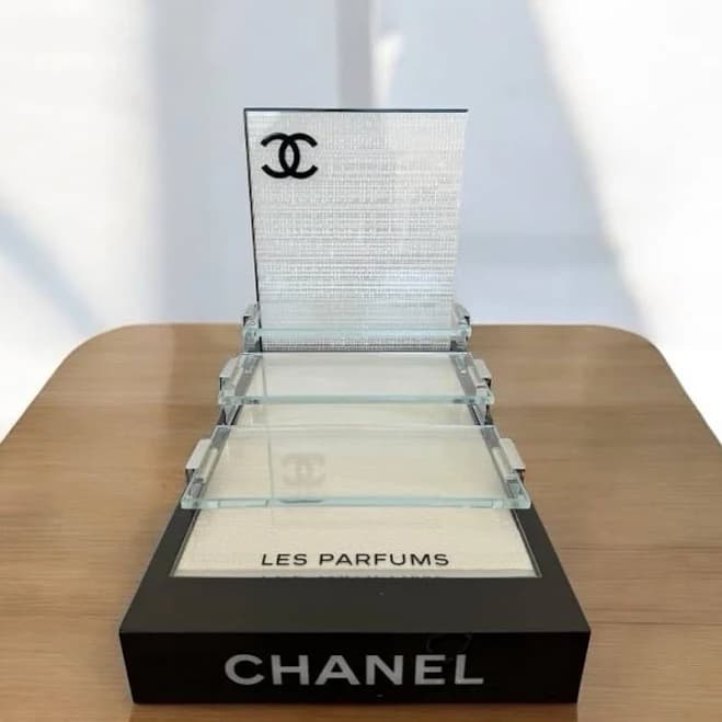 Chanel Authentic Rare CRÉATIONS DES PARFUMS Lighted Display Stand - Beauty
