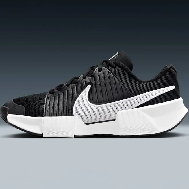 Nike Men's GP Challenge Pro Tennis Shoes