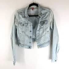 Divided H&M Womens Denim Jacket Studded Light Wash Distressed Retro Trucker XS
