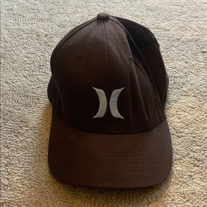 Hurley Accessories | Hurley Dark Brown Cap With White Logo | Color: Brown/White | Size: Os | Aclassiccloset's Closet