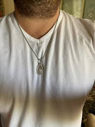 Amazon.com: HarlemBling Plata de ley 925 maciza, acabado de plata natural o oro de 14 quilates, colgante de Virgen María para hombre o mujer, medallón de baguette totalmente helado, ideal para cualquier