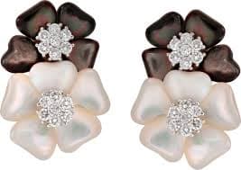 Diamond flower earrings in 18k white gold with mother of pearl