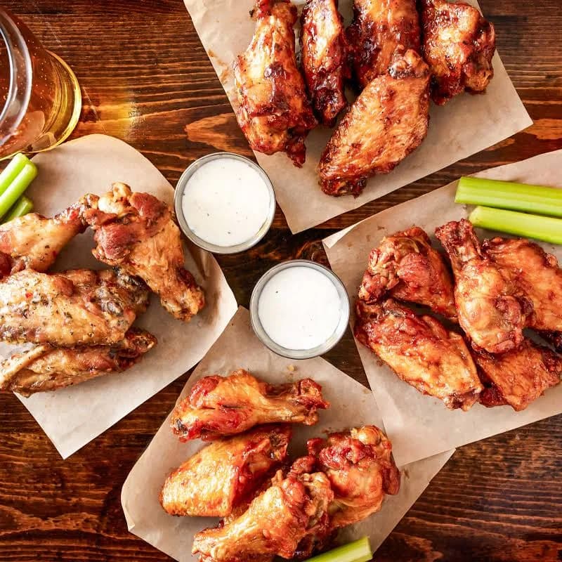 Smoked Crispy Chicken Wings 25pc Bundle