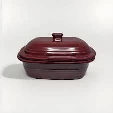 Pampered Chef Traditions Burgundy Covered Baker 3.1 Qt Stoneware